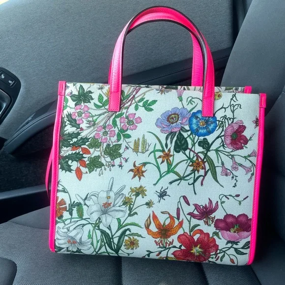 Authentic Gucci Flora Tote in fluorescent pink leather and print canvas - Picture 5 of 17
